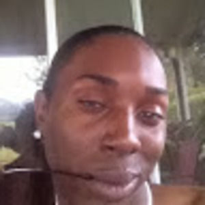 Meet your Posher, Carlos